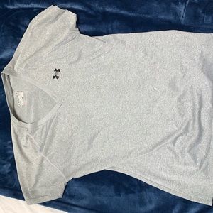 Under armor shirt